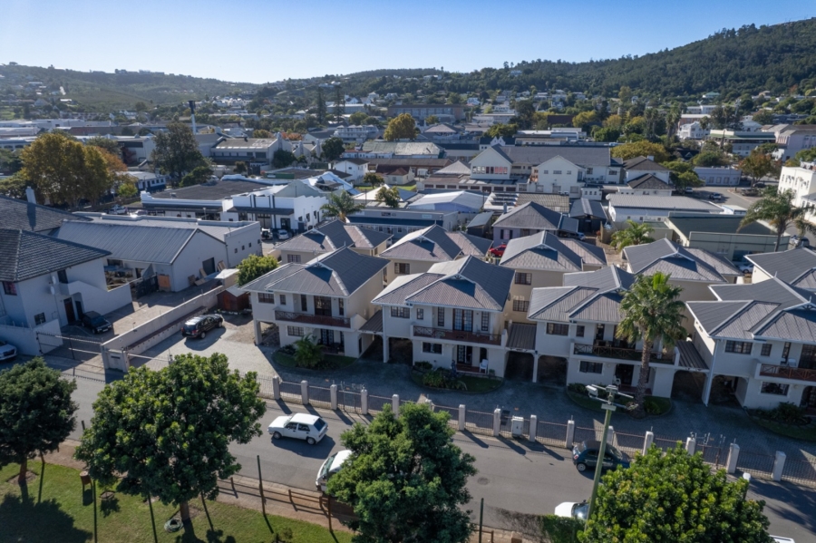 2 Bedroom Property for Sale in Knysna Central Western Cape